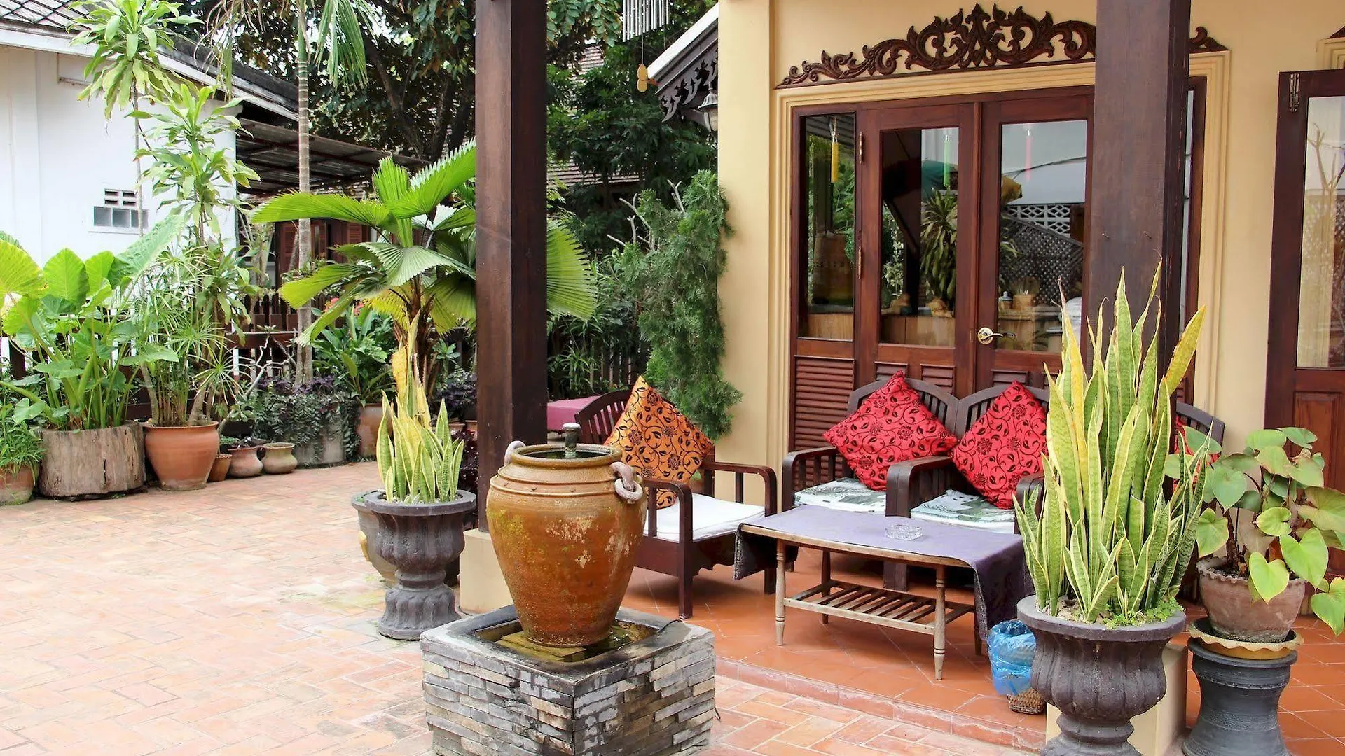 ** Mini-hôtel Villa Senesouk Luang Prabang Laos