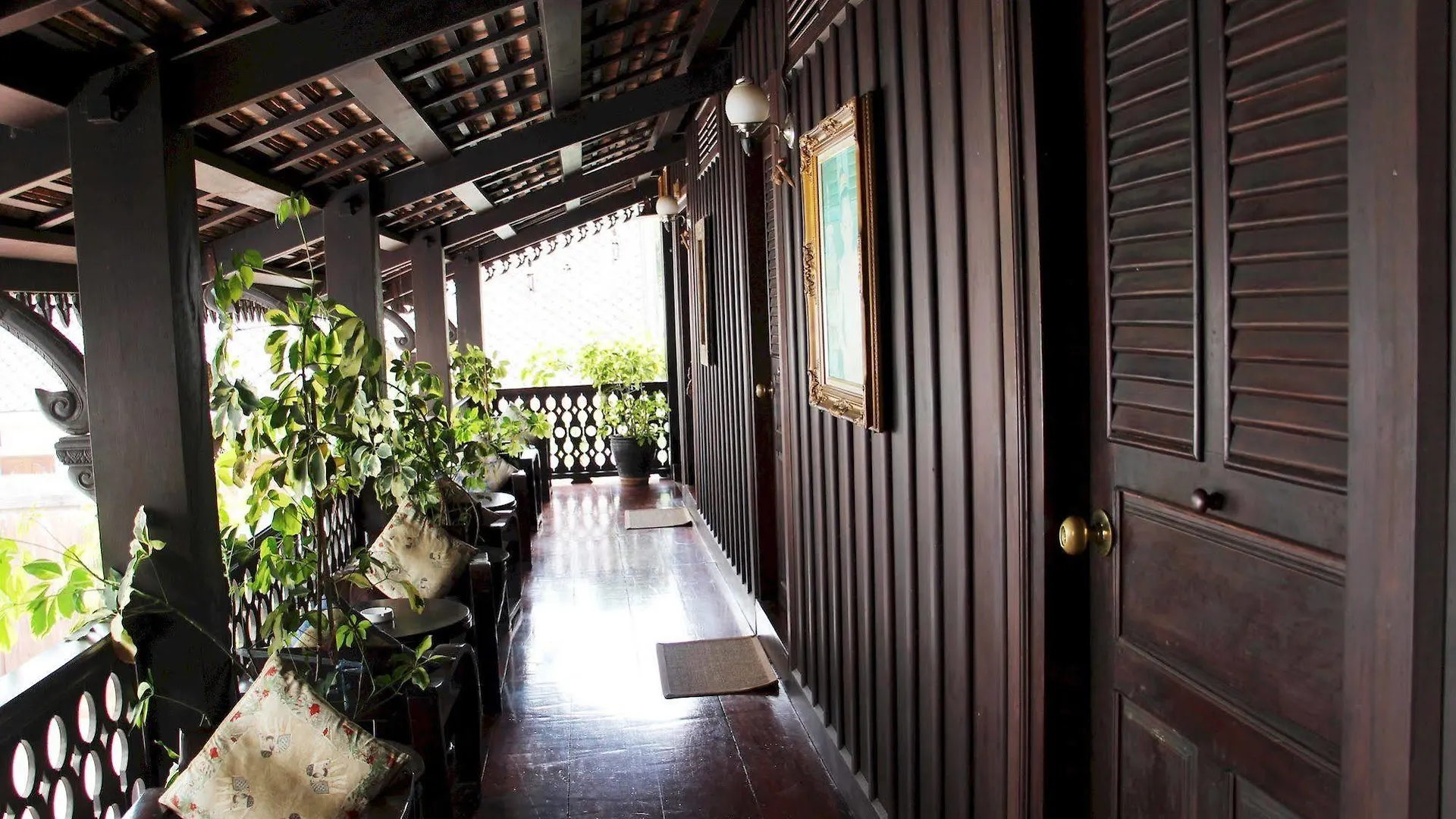 Villa Senesouk Luang Prabang 2*,